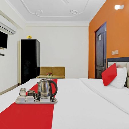 Hotel O J.D Palace Chinhat Экстерьер фото